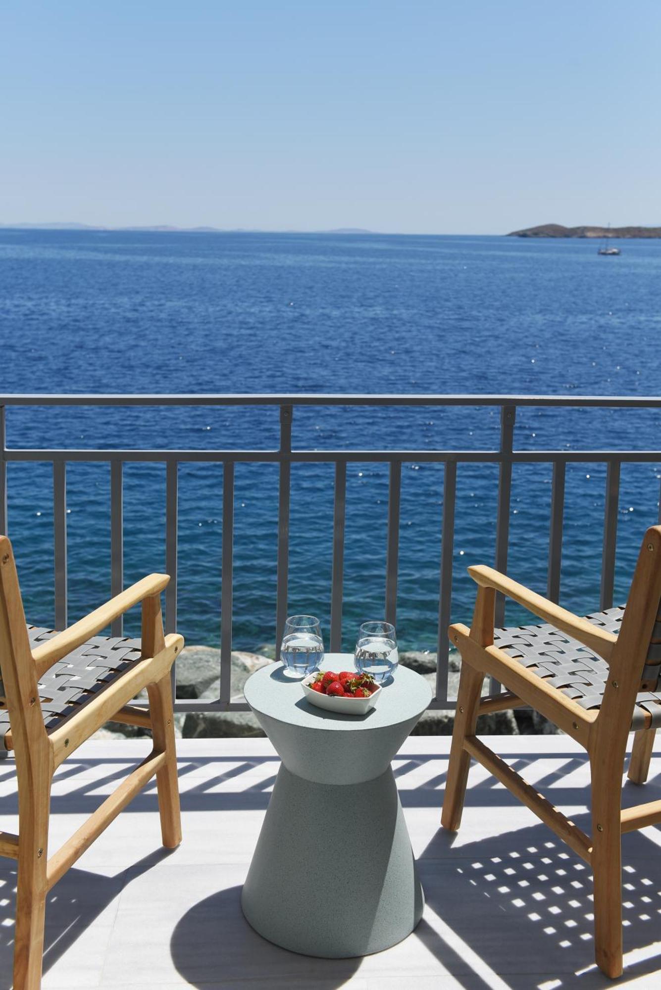 Anaya Suites Ermoupoli Exteriör bild