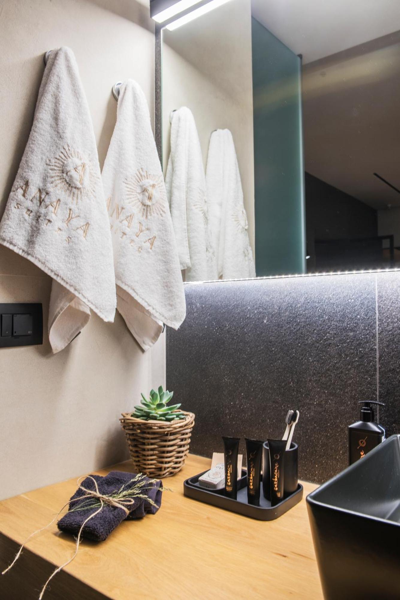 Anaya Suites Ermoupoli Exteriör bild