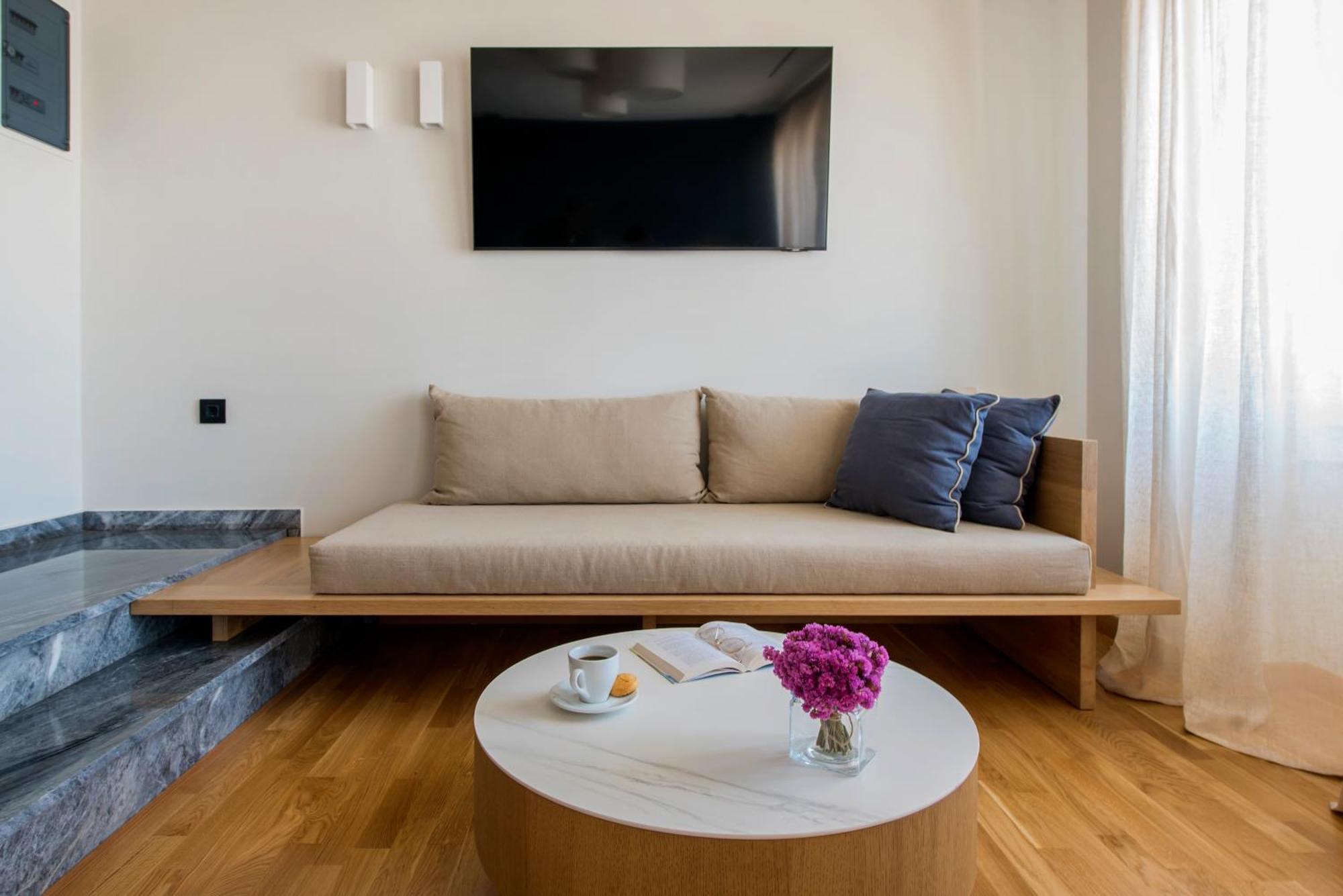 Anaya Suites Ermoupoli Exteriör bild