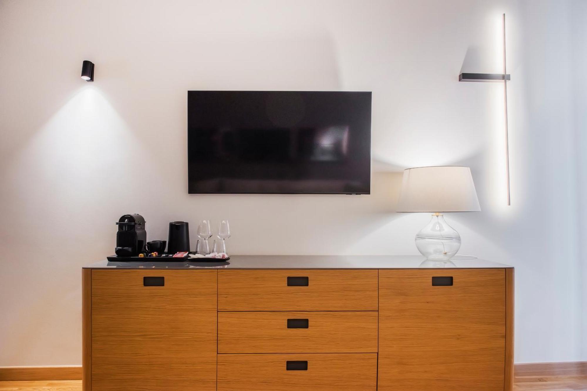 Anaya Suites Ermoupoli Exteriör bild